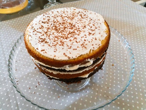 Bolo de laranja e chocolate em camadas